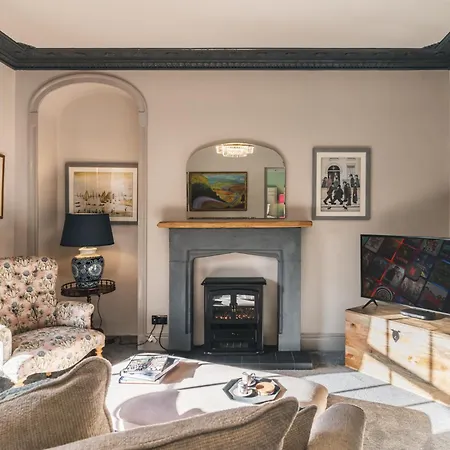 Royal View * Kirkby Lonsdale