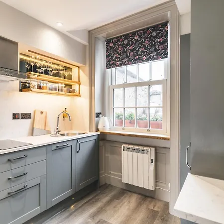 Royal View דירה *