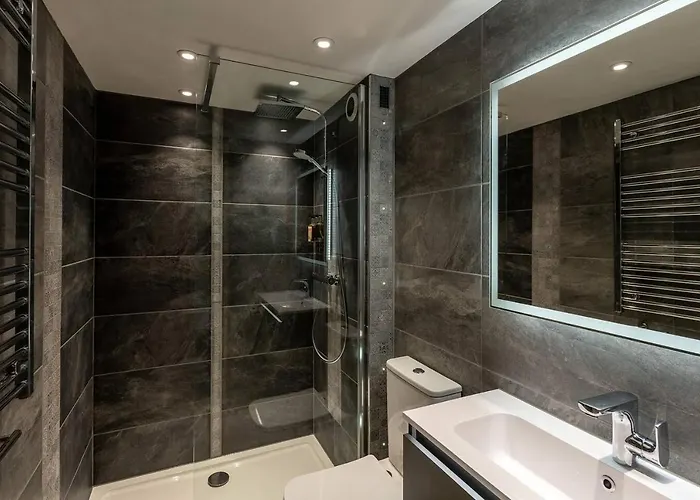 Royal View Apartment *