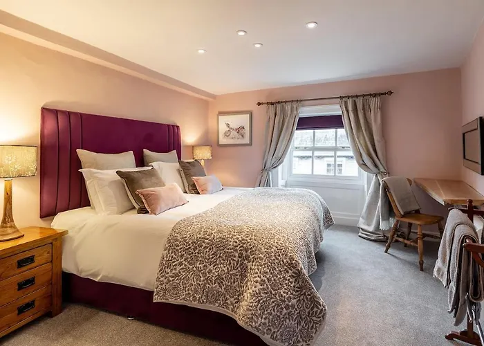 Royal View Apartment