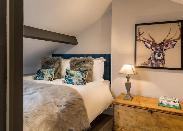 Royal View Apartment *