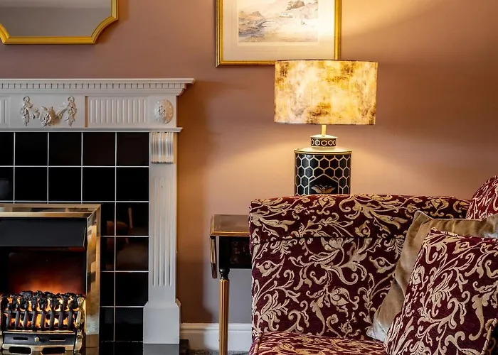 Royal View Apartment