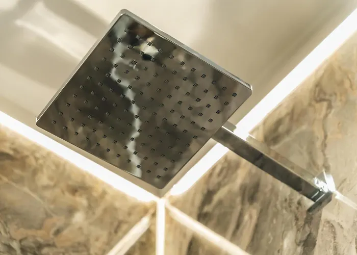 Royal View Apartment *